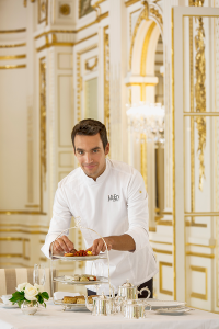 Le Chef Pâtissier Julien Alvarez - © Peninsula Paris