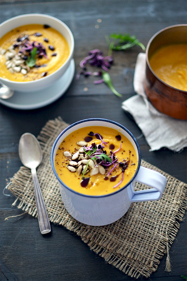 Recette : Soupe de lentilles à la courge et au lait de coco