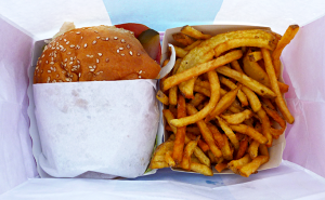 Burger et frites du Camion qui fume © TendanceFood.com