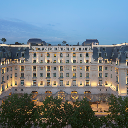 Le Peninsula Paris