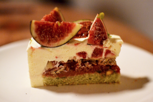 Entremet figue, verveine, pistache © Tendance Food