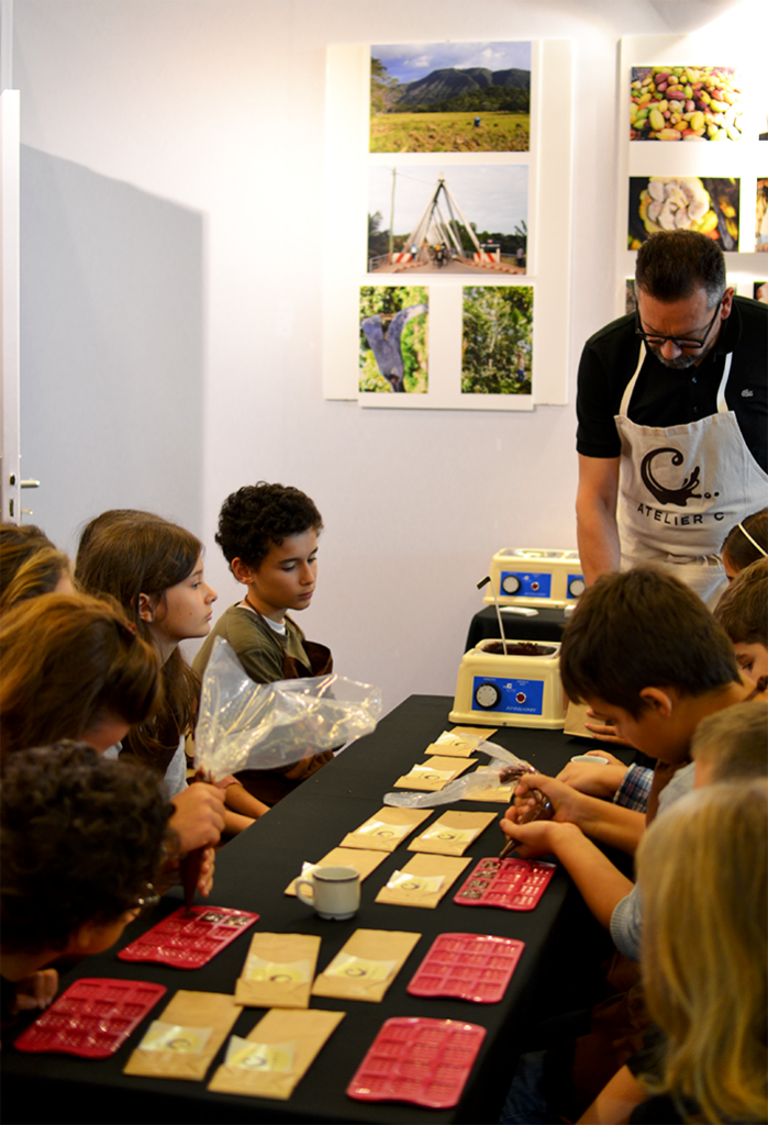 Atelier de cuisine Autour du Chocolat pour les enfants - Salon du Chocolat 2014 © Tendance Food