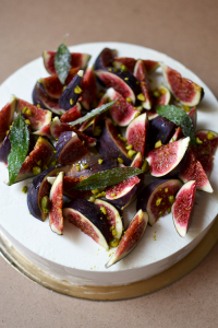 Entremet figue, verveine, pistache © Tendance Food