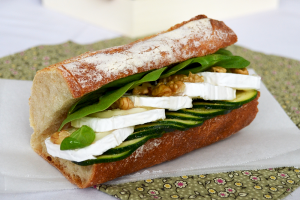 Sandwich chèvre miel noix © Tendance Food