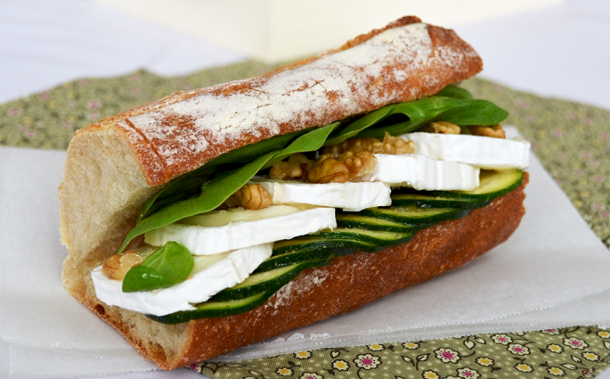 Sandwich chèvre miel noix © Tendance Food