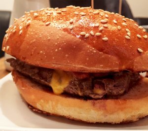 Burger Papi Dédé - Mamie Burger - 16 rue de la Michodière 75002 Paris ©TendanceFood.com