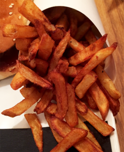 Frites chez Mamie Burger - 16 rue de la Michodière 75002 Paris ©TendanceFood.com