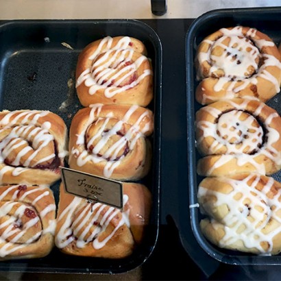 Cinnamon Rolls - G Bake Shop ©TendanceFood.com