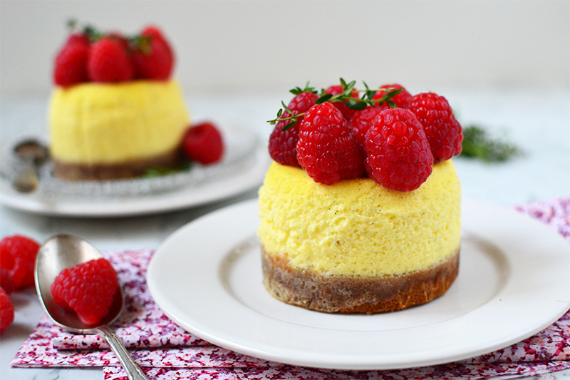 Cheesecake au coulis de framboise et thym citron ©TendanceFood.com