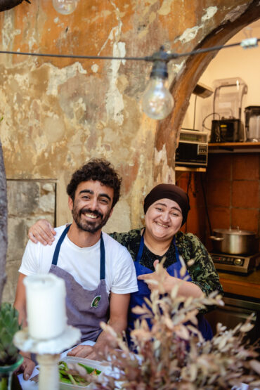 Le chef David Mijoba et Muhayyo (Tadjikistan) - Marseille ©Caroline Dutrey