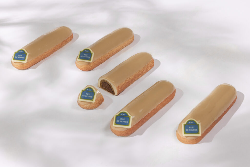 Entremets Eclair café - Ritz Paris Le Comptoir ©Vincent Nageotte