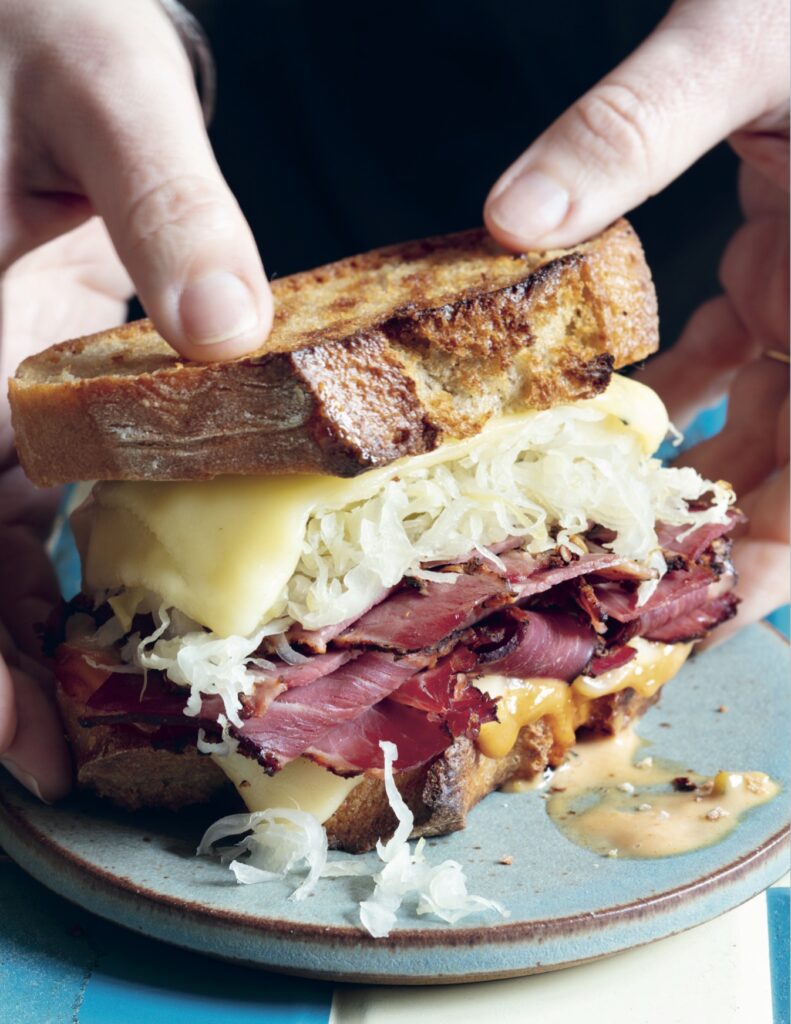 ©Valérie Lhomme, Sandwichs (pita, focaccia, grilled cheese, club…), Mango Éditions