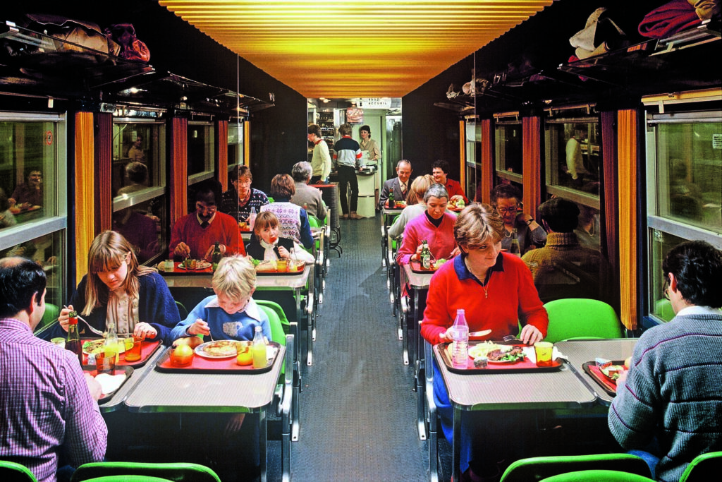 Voiture-restaurant du Grill-Express, 1982 ©Michel Henri