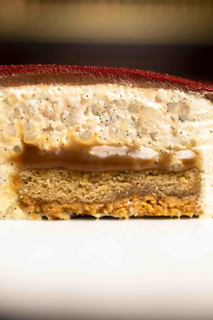 Bûche 2025 La Réserve Paris ©Geraldine Martens