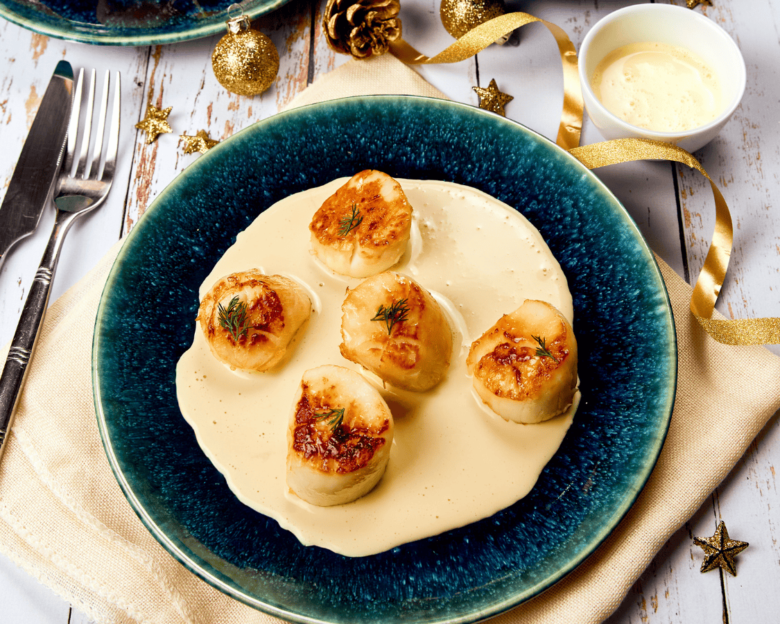 St Jacques sauce au safran, purée pomme de terre panais à la vanille ©Mélanie Denizot